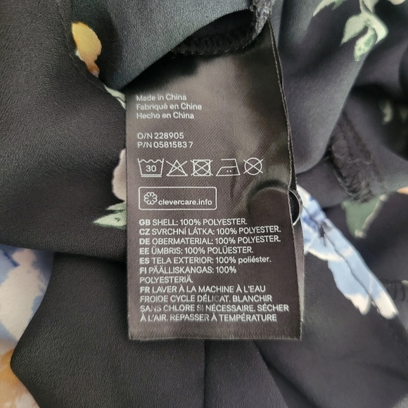 Divided Romper - Picture 7 of 7